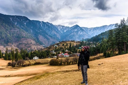 Girls’ Himalayan Tales: Manali, Kasol & Jibhi Jalori Group Tour 